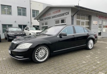 Mercedes Klasa S W221 Limuzyna Facelifting 5.5 V8 (500) 388KM 2010 Mercedes-Benz Klasa S Mercedes-Benz Klasa S 500 L 5.5 Benzyna 388KM