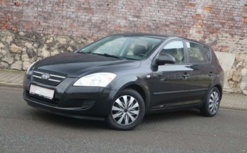 Kia Ceed I Hatchback 1.4 109KM 2009 Kia Ceed Kia Ceed I Kia Ceed I 1.4 1,4 16V KLimatyzacja Multifunkcja Kompu, zdjęcie 10