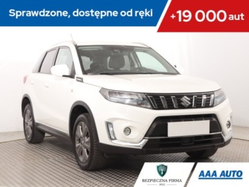 Suzuki Vitara III 2022 Suzuki Vitara 1.5 Hybrid, Salon Polska
