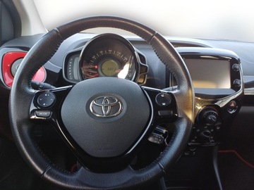 Toyota Aygo II Hatchback 5d 1.0 VVT-i 69KM 2017 Toyota Aygo 1.0 VVT-i Selection X-cite EU6 II (201, zdjęcie 15