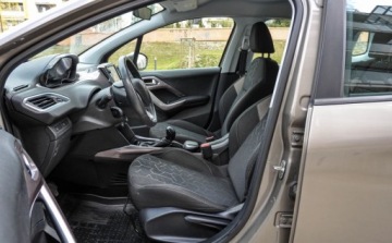 Peugeot 2008 I SUV 1.6 VTi 120KM 2014 Peugeot 2008 1.6 (120KM) Salon PL Bezwypadkowy 70 tys. km 1.6 Benzyna 120KM, zdjęcie 6