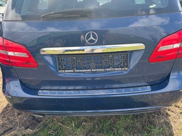 B TŘÍDA W246 VÍKO KUFRU ZADNÍ KRYT KUFRU KOMPLETNÍ BARVA 240 EVROPA