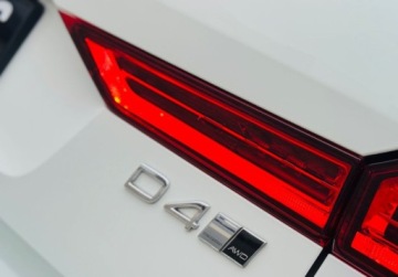 Volvo XC60 II Crossover D4 190KM 2018 Volvo XC 60 D4 190ps 4x4 FullLed El.Klapa Fotele Pamieci Skora Kamera Gwar, zdjęcie 17