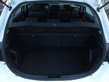 Toyota Yaris III Hatchback 5d Facelifting 2017 1.0 VVT-i 72KM 2020 Toyota Yaris 1.0 VVT-i, Salon Polska, zdjęcie 12