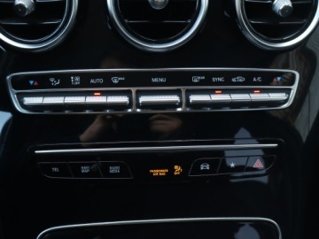 Mercedes GLC C253 SUV Facelifting 2.0 200d 163KM 2019 Mercedes GLC GLC 200 d 4MATIC, Salon Polska, 4X4, zdjęcie 12