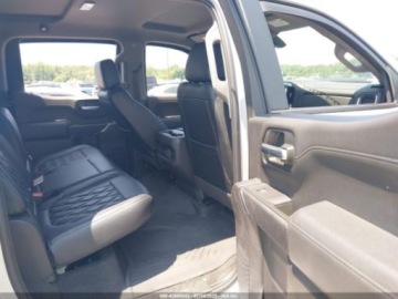 Chevrolet Silverado II 2021 Chevrolet Silverado 1500 Short Bed RST 2021 5.3l 5.3 Benzyna 355KM, zdjęcie 13