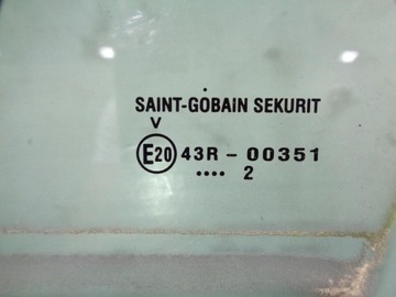 SKLO (OKNO) BOČNÍ DVEŘE FIAT SEDICI SUZUKI SX4 12R. LEVÝ ZADNÍ TMAVÁ