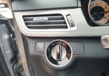 Mercedes Klasa E W212 Kombi Facelifting 250 CDI 204KM 2013 Mercedes-Benz Klasa E AMG Lift Panorama Bezwypadkowy GetHelp 2.1, zdjęcie 18