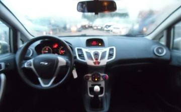 Ford Fiesta VII Hatchback 5d 1.4 Duratec 96KM 2012 Ford Fiesta 2012r, Salonowa, 1.4 Benzyna. Lekko uszkodzony lewy tyl. Jezdz, zdjęcie 5