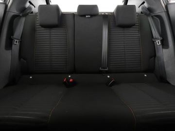 Peugeot 2008 II SUV 1.2 PureTech 100KM 2020 Peugeot 2008 navi kamera tempomat, zdjęcie 17