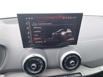 Audi Q2 SUV Facelifting 2.0 40 TFSI 190KM 2025 Audi Q2 FV, Audi Sound System, Pakiet Czern, Carplay, przygotowanie pod hak, zdjęcie 26