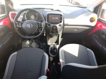 Toyota Aygo II Hatchback 3d Facelifting 1.0 VVT-i 72KM 2018 Toyota Aygo 1.0 VVT-i X-play II (2014-) Toyota Ayg, zdjęcie 16