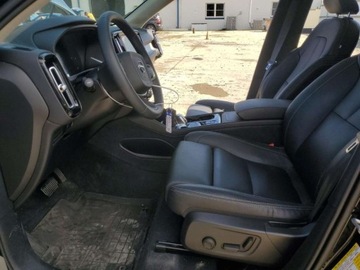 Volvo XC40 2024 Volvo XC 40 Plus 2024 2.0l 2.0 Benzyna 194KM, zdjęcie 7