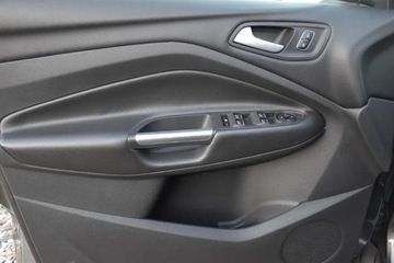 Ford Kuga II SUV Facelifting 1.5 TDCi 120KM 2017 Ford Kuga KUGA 1.5 120KM ST-LINE X LED ALU18 Duza Navi HAK Gwarancja 12m-cy, zdjęcie 17