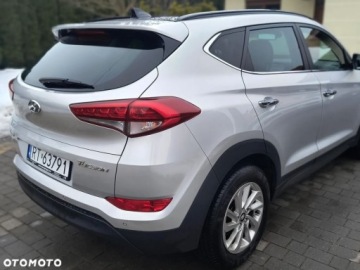 Hyundai Tucson III SUV 1.7 CRDI 115KM 2015 Hyundai Tucson Hyundai Tucson 1.7 CRDI BlueDrive GO 2WD 1.7 Diesel 115KM, zdjęcie 3