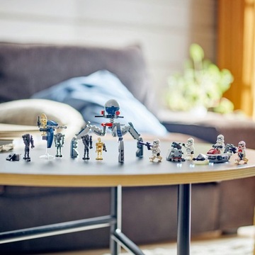 LEGO Star Wars 75372 Боевой набор клонов и боевых дроидов в подарок