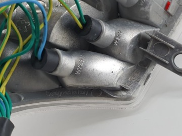 ЗАДНИЙ ПРАВЫЙ КОНТРОЛЬНЫЙ ФОНАРЬ PEUGEOT E-VIVACITY