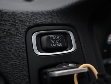 Volvo V70 III Kombi Facelifting 2.0 D4 DRIVE-E 181KM 2014 Volvo V70 D4, 178 KM, Skóra, Navi, Klima, zdjęcie 18