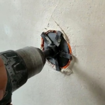 СКРОБЕРНОЕ УСТРОЙСТВО ДЛЯ РЕЗКИ КОРОБОК СКРЫТОГО МОНТАЖА