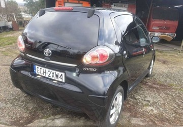 Toyota Aygo I Hatchback 5d Facelifting 1.0 VVT-i 68KM 2014 Toyota Aygo Toyota aygo automatic, zdjęcie 1
