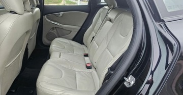 Volvo V40 II Hatchback Facelifting 2.0 D2 120KM 2018 Volvo V40 2018 r. Full LED SKORA nawigacja 2.0 Diesel 120KM, zdjęcie 5