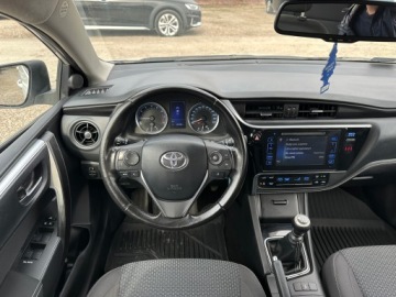 Toyota Corolla XI Sedan Facelifting 1,6 Valvematic 132KM 2017 Toyota Corolla Lift/1.6132KM/Biała perła/Kamera, zdjęcie 17