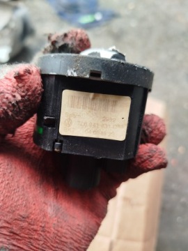 ПЕРЕКЛЮЧАТЕЛЬ СВЕТА VW TOUAREG 2002 ГОД 7L6941431C