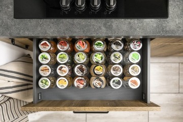 Mata GTV do szuflad antypoślizgowa biała rolka 5m