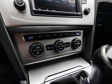 Volkswagen Passat B8 Variant 1.8 TSI BlueMotion Technology 180KM 2015 VOLKSWAGEN Passat 1.8 TSI Combi 180KM 2015, zdjęcie 18
