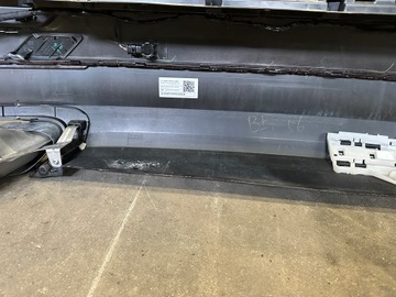 VOLVO XC60 II НАДНИЙ БАМПЕР С НАПИСЬЮ В КОМПЛЕКТЕ 4 x PDC RADAR BLIS