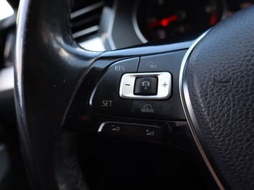 Volkswagen Passat B8 Limousine 2.0 TDI BlueMotion Technology 150KM 2016 VW Passat 2.0 TDI, Salon Polska, Navi, Klima, zdjęcie 19