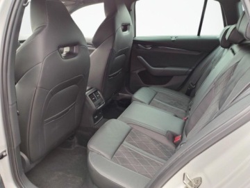 Skoda Octavia IV RS Kombi 2.0 TDI SCR 200KM 2023 Skoda Octavia RS, Head-Up, Matrix, Kamera, Asystenci, Ambiente, Hak 2.0, zdjęcie 11