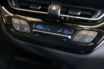 Toyota C-HR I Crossover Facelifting 1.8 Hybrid 122KM 2022 Toyota C-HR 1.8 Hybrid Comfort 1.8 Hybryda 122KM, zdjęcie 29