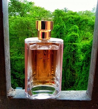 PRADA LA FEMME L'EAU БУТЫЛКА EDT 100 МЛ + КРЫШКА