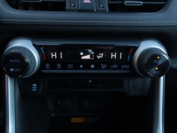 Toyota RAV4 V SUV 2.5 Hybrid Dynamic Force 222KM 2022 Toyota RAV 4 2.5 Hybrid, Salon Polska, zdjęcie 12