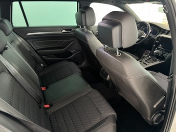 Volkswagen Passat B8 Limousine Facelifting 2.0 TDI SCR 150KM 2020 Volkswagen Passat 2.0TDI 150KM DSG R-Line Virtual LIFT Full LED VAT23 SSU, zdjęcie 21