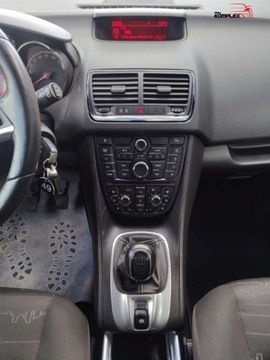 Opel Meriva II Mikrovan Facelifting 1.4 Turbo ECOTEC 120KM 2014 Opel Meriva 1.4 Benzyna 120KM Zadbana 1.4 Benzyna 120KM, zdjęcie 15