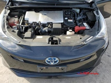 Toyota Prius IV Hatchback 1.8 Hybrid 122KM 2017 Toyota Prius 2017 r., 1,8L od ubezpieczalni 1.8 Hybryda 121KM, zdjęcie 10
