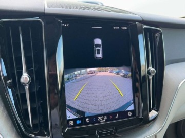Volvo XC60 II 2022 Volvo XC 60 Plus Dark B5 AWD (250 14 KM) AUT ACC Blis CTA Harman Kamera F, zdjęcie 24