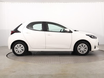 Toyota Yaris IV Hatchback 1.5 Dynamic Force 125KM 2021 Toyota Yaris 1.5 VVT-i, Salon Polska, zdjęcie 5
