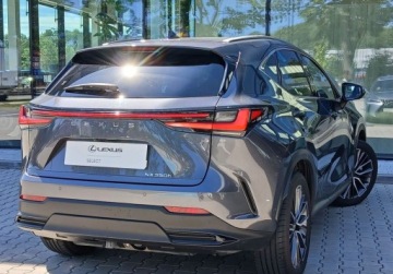 Lexus NX II SUV Facelifting 2.5 350h 243KM 2024 Lexus NX NX 350h Omotenashi Luxury 4x4 FV23 ASO Bezwypadkowy, zdjęcie 11