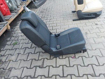 RENAULT GRAND SCENIC III SEDADLO 2 II ŘADA CENTRÁLNÍ