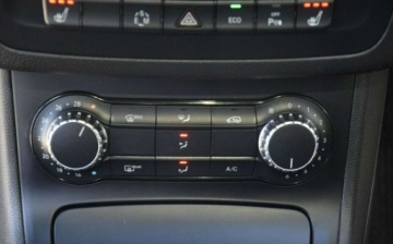 Mercedes Klasa B W246 Sports Tourer 180 CDI 109KM 2014 Mercedes-Benz Klasa B 1.5D Automat Navi Kamera PDC Oryginal Lakier Tempoma, zdjęcie 25