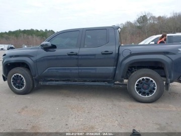 Toyota Tacoma II 2024 Toyota Tacoma TRD Off Road 2024 2.4l 2.4 Benzyna 278KM, zdjęcie 2