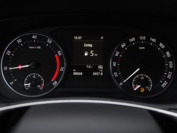 Skoda Octavia IV Liftback 1.0 TSI EVO 110KM 2022 Skoda Octavia 1.0 TSI e-tec, Salon Polska, zdjęcie 10