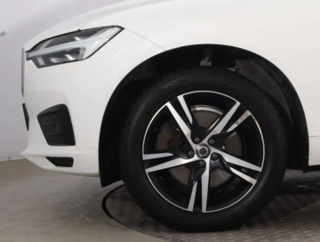 Volvo XC60 II Crossover D4 190KM 2019 Volvo XC60 D4, Salon Polska, Serwis ASO, 187 KM, zdjęcie 13