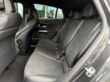 Mercedes GLC C254/X254 SUV 2.0 300d 269KM 2025 Mercedes-Benz GLC GLC300d Coupe AMG 2.0 Diesel 269KM, zdjęcie 12