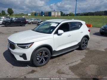 Volvo XC40 2024 Volvo XC 40 B5 2024 2.0l 2.0 Benzyna 247KM, zdjęcie 4