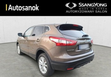 Nissan Qashqai II Crossover 1.2 DIG-T 115KM 2014 Nissan Qashqai Nissan Qashqai Zadbany Po Duzym Serwisie Tekna Benzyna, zdjęcie 6