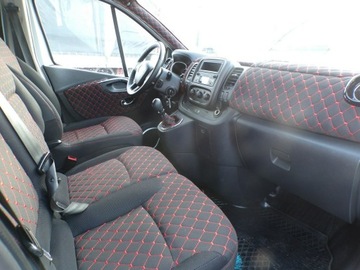 Renault Trafic III 2014 Renault Trafic long 9 osobowy nowy srodek, zdjęcie 5